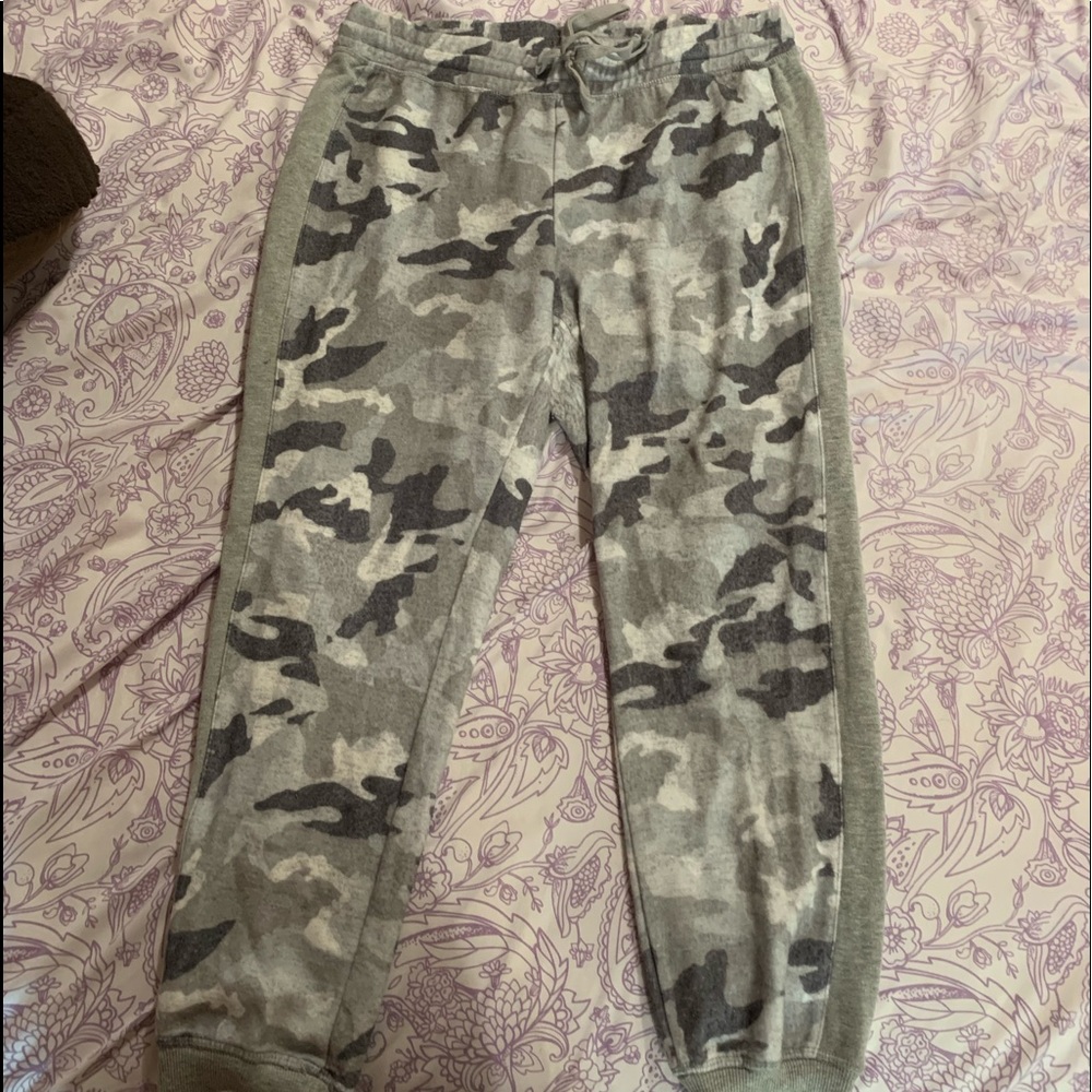 Camouflage sweatpants joggers